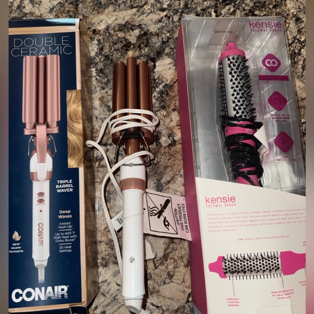 2x1 Conair+kensie thermal brush.
Conair double ceramic+kensie thermal brush